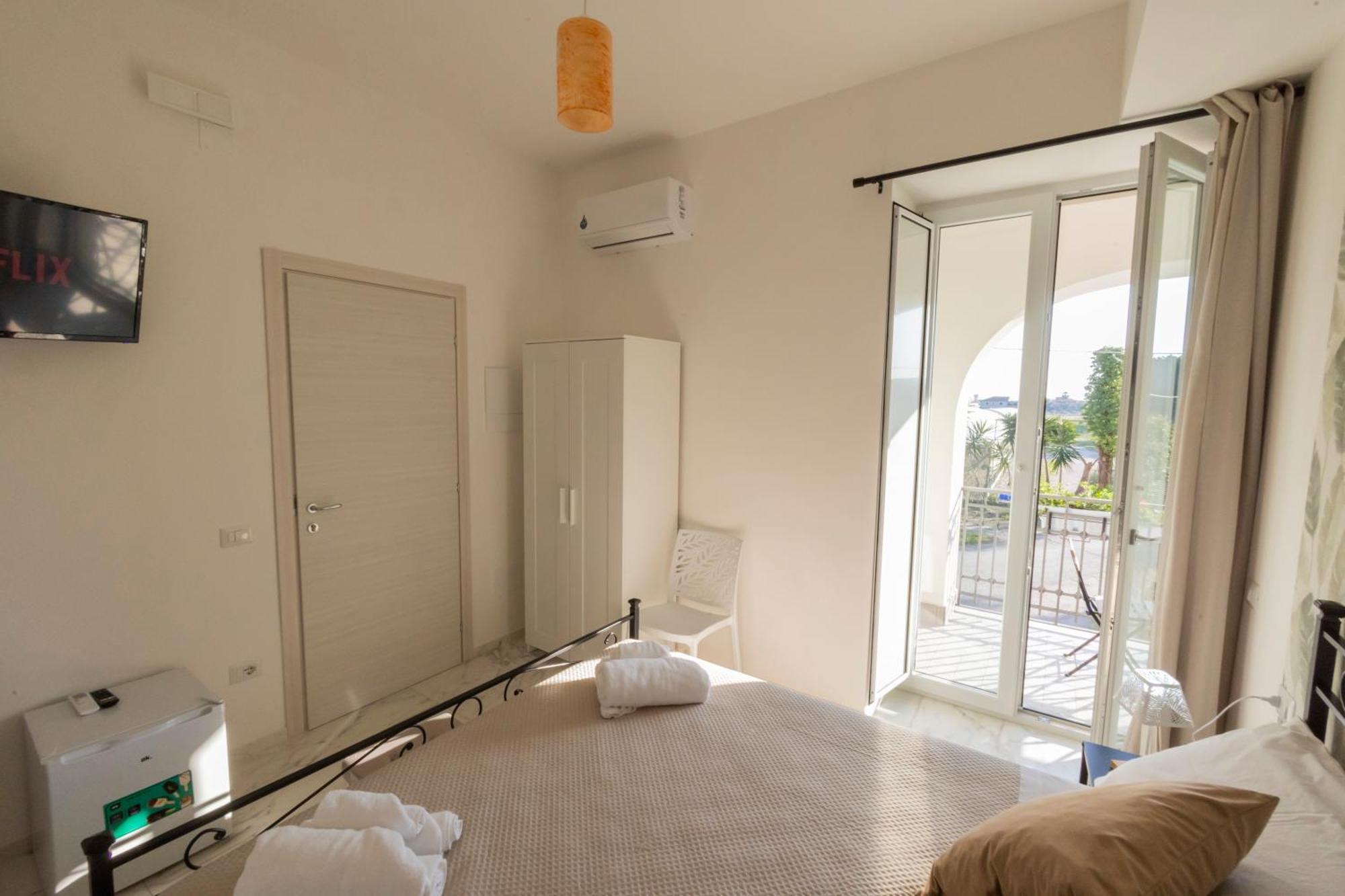 Cientopera Suite Rooms ポンテカニャーノ エクステリア 写真